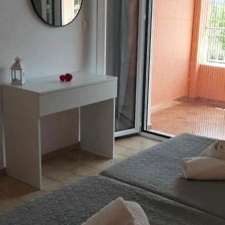 River Lägenhet Paleokastritsa