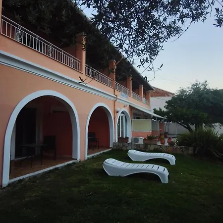 River Apartament *